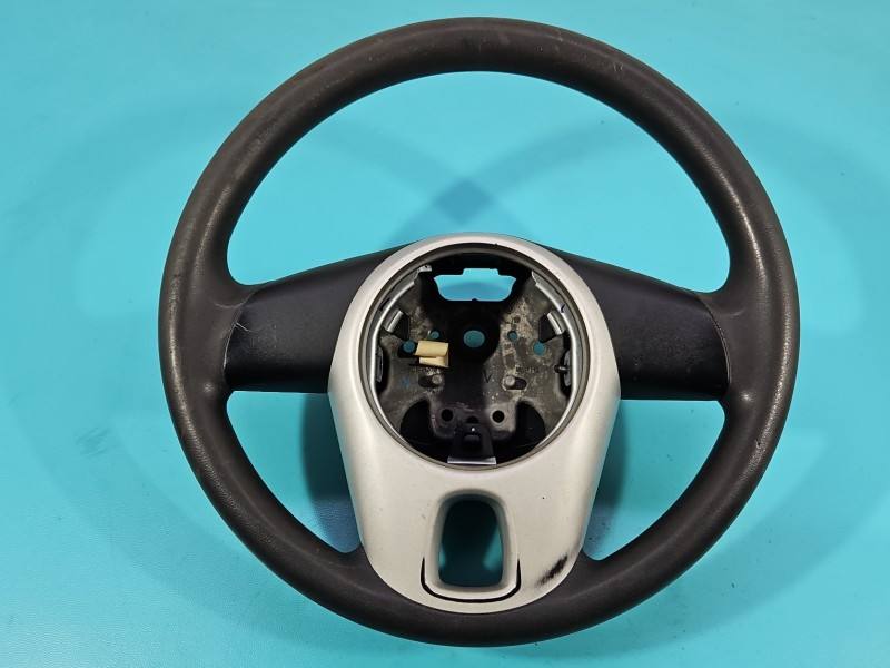 Кермо Kia Venga