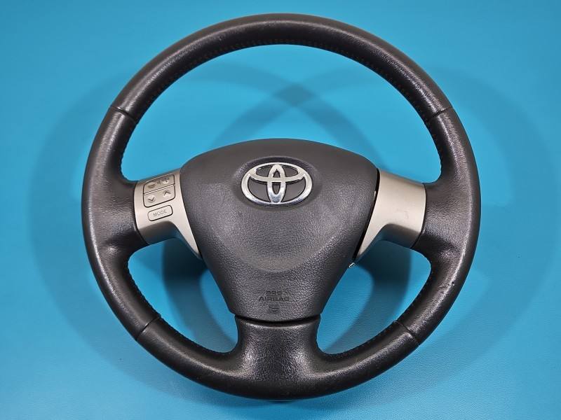 Кермо Toyota Auris