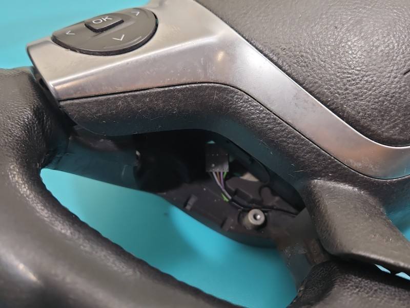 Руль Ford Focus AM513600DE-3ZHE — фото детали 5