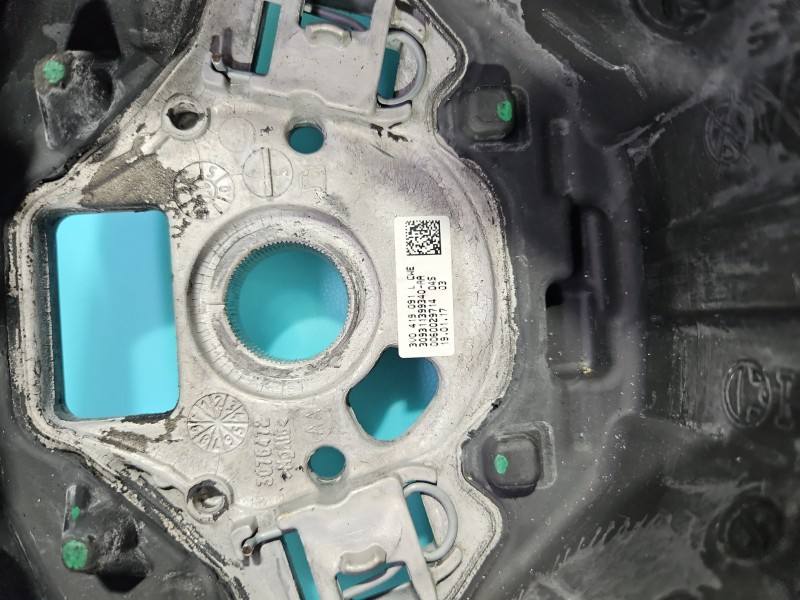 Руль Skoda Fabia 3 3V0419091L — фото детали 8