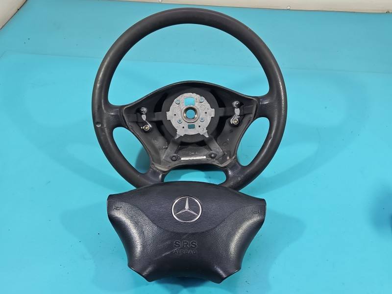Кермо Mercedes Vito