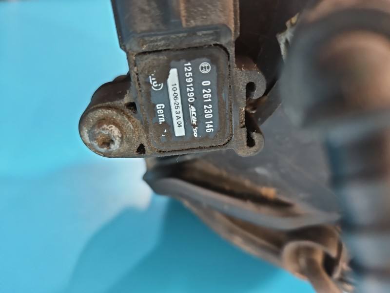 Впускний колектор Opel Corsa D 1019662S01 — фото деталі 5