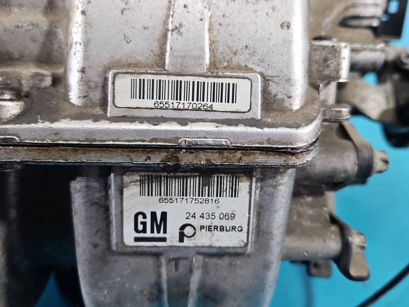 Впускний колектор Opel Astra H 24435069 — фото деталі 5