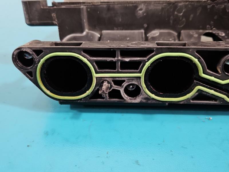 Впускний колектор Hyundai I30 28300-08400 — фото деталі 2