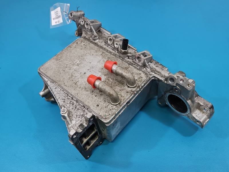 Впускний колектор Volkswagen Passat B8 04L129766AQ