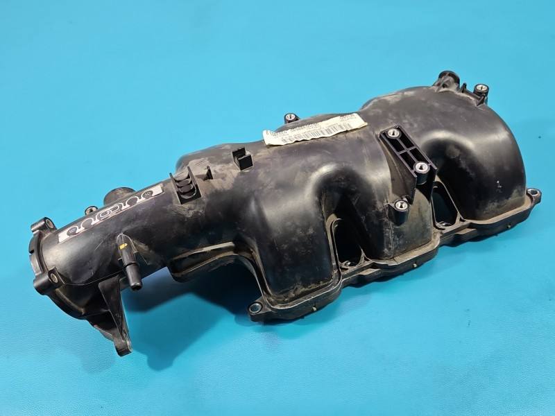 Впускной коллектор Maserati Ghibli 06700388540 — фото детали 4