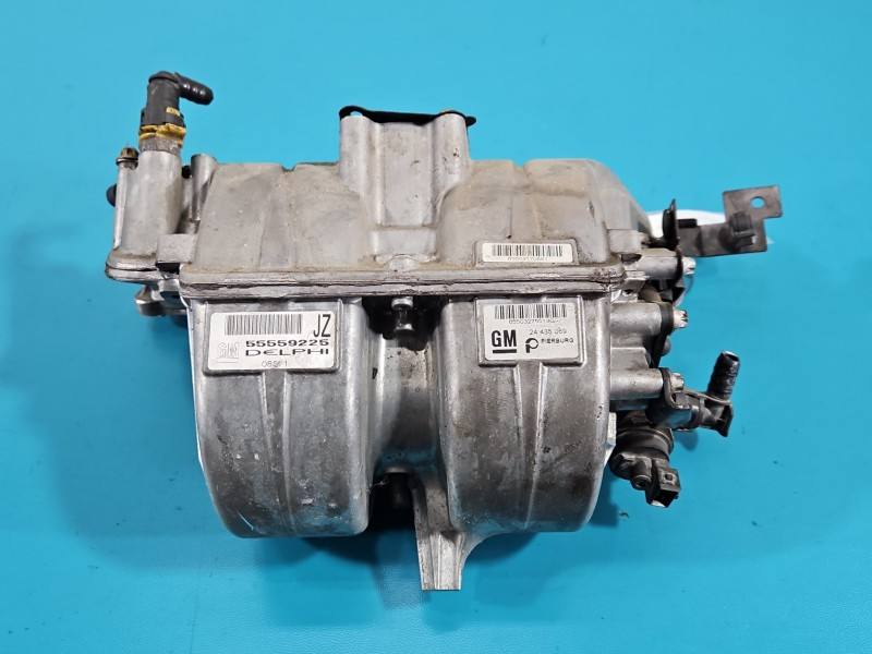Впускний колектор Opel Meriva A 55559225