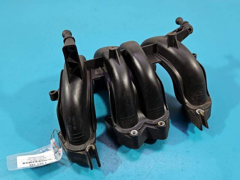 Впускной коллектор Seat Leon 06A133206BD