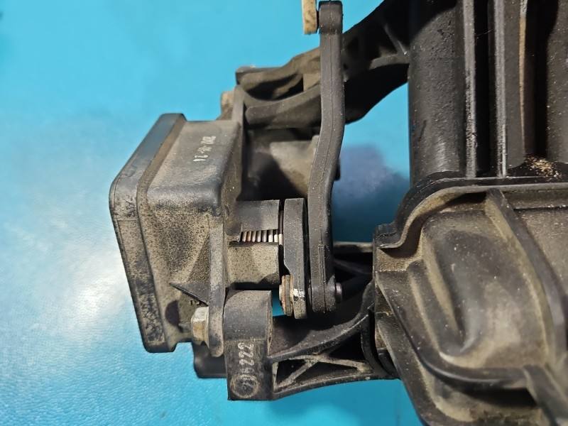 Впускний колектор Kia Ceed 28320-2A400 — фото деталі 12