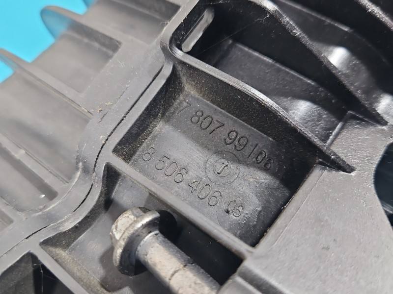 Впускний колектор BMW 5 F10 7807991 — фото деталі 5