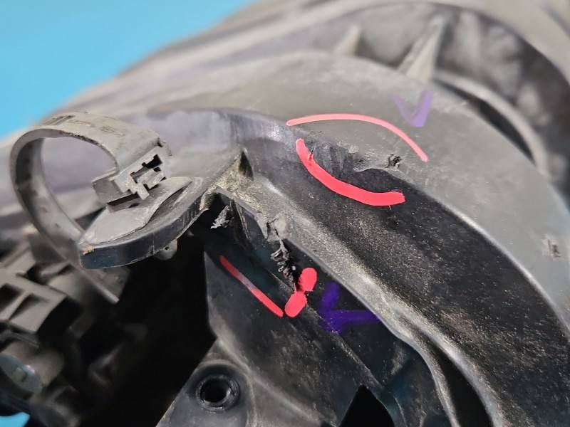 Впускний колектор Hyundai I30 28300-08500 — фото деталі 8