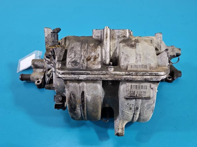 Впускний колектор Opel Zafira A 90536060