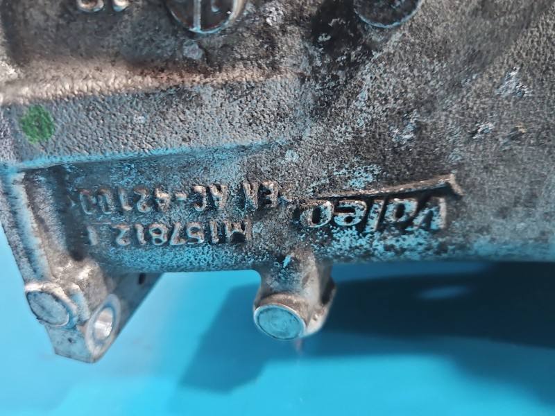 Впускний колектор Skoda Octavia 3 04L129766Q — фото деталі 6