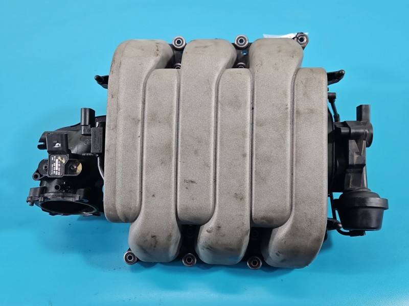 Впускной коллектор Audi A4 B8 06E133210L