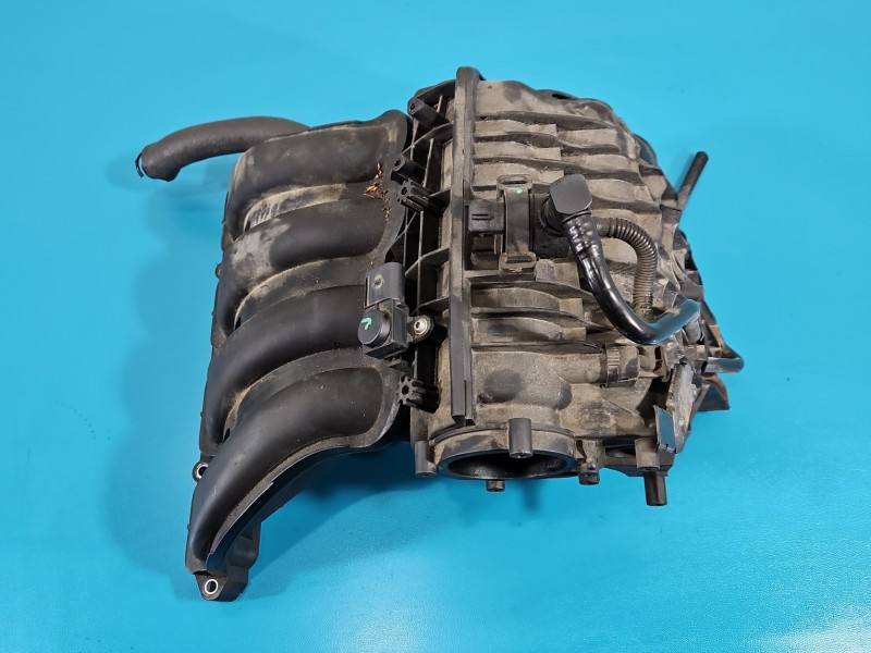 Впускний колектор BMW 1 E87 755661301 — фото деталі 4
