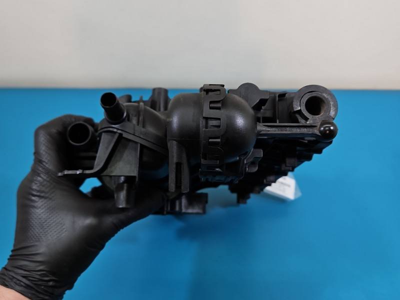 Впускний колектор Audi A5 8T 06M133185AP — фото деталі 11
