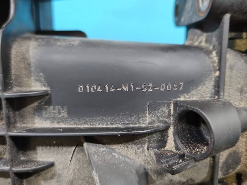 Впускний колектор Audi A3 8V 06L133201AA — фото деталі 3
