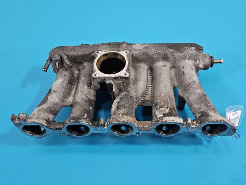 Впускний колектор Volvo XC90 09488033