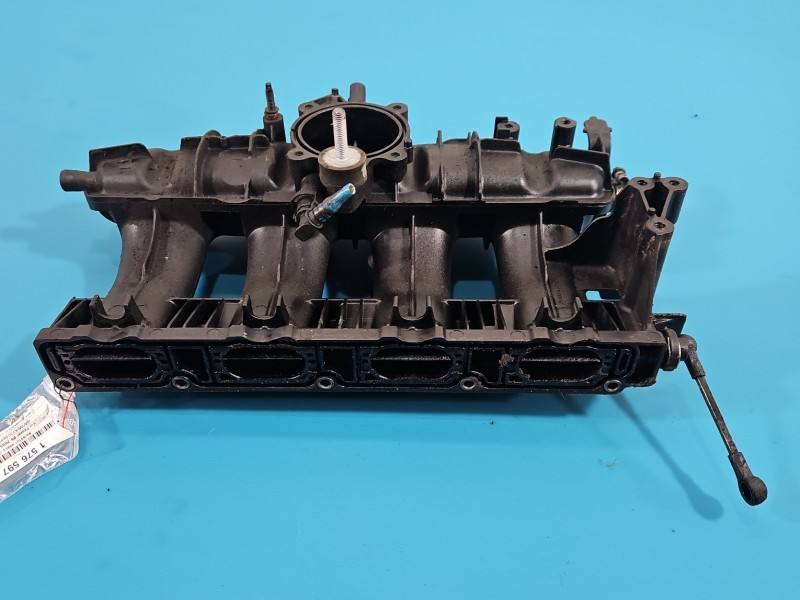 Впускний колектор Volkswagen Passat B6