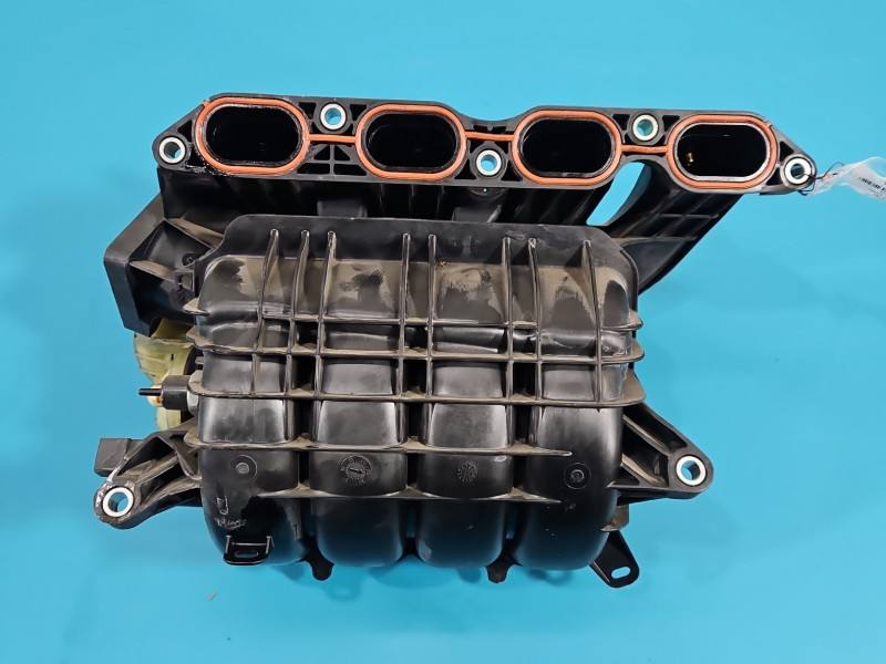 Впускний колектор Toyota Auris 1028189S01