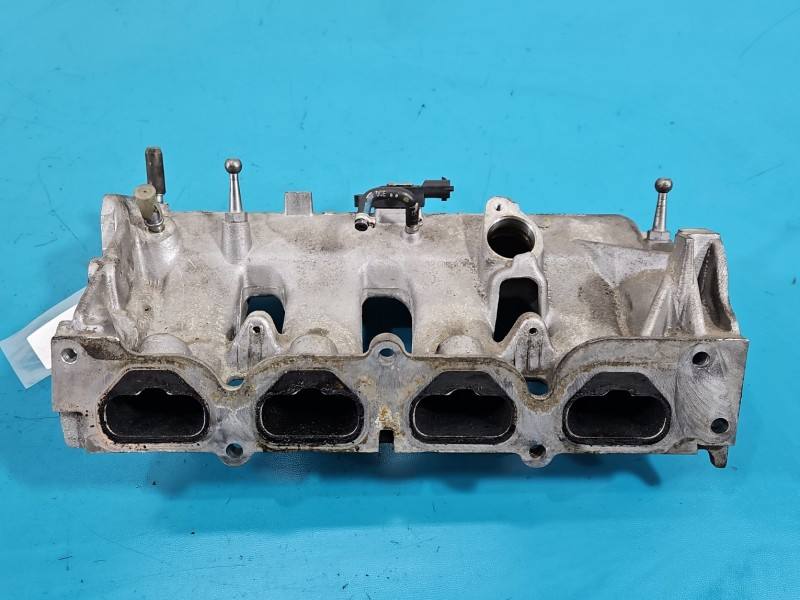 Впускний колектор Renault Megane 3 8200797439