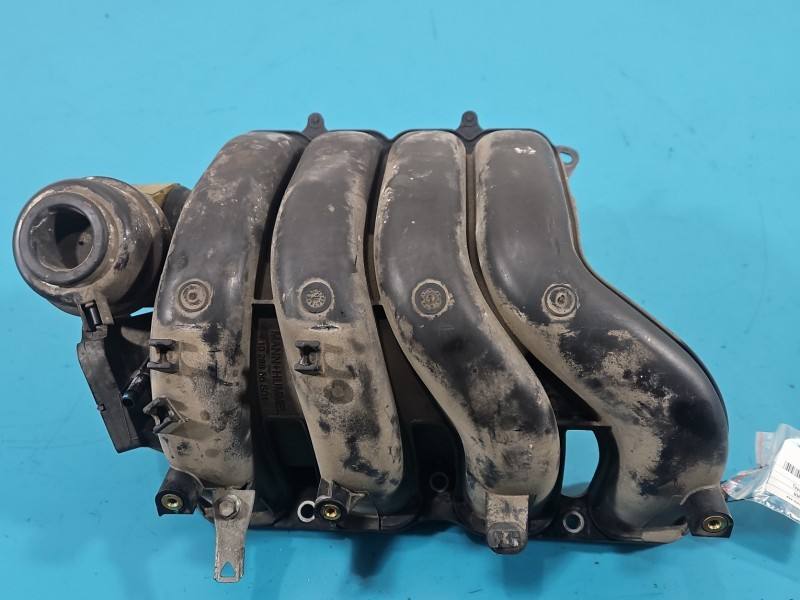 Впускной коллектор Toyota Verso 1028856S01