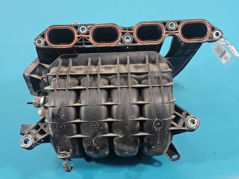 Впускной коллектор Toyota Verso 1028856S01 — фото детали 3