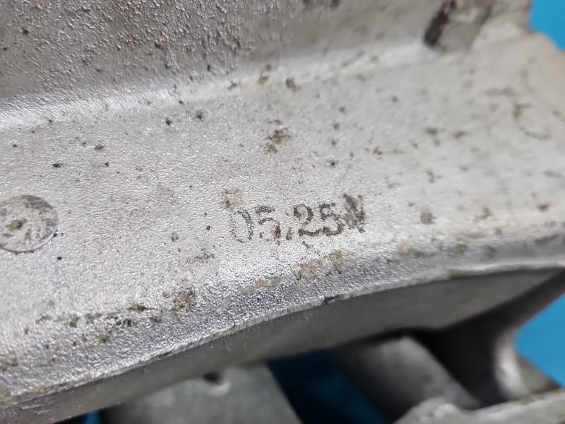 Впускний колектор Suzuki Swift — фото деталі 6