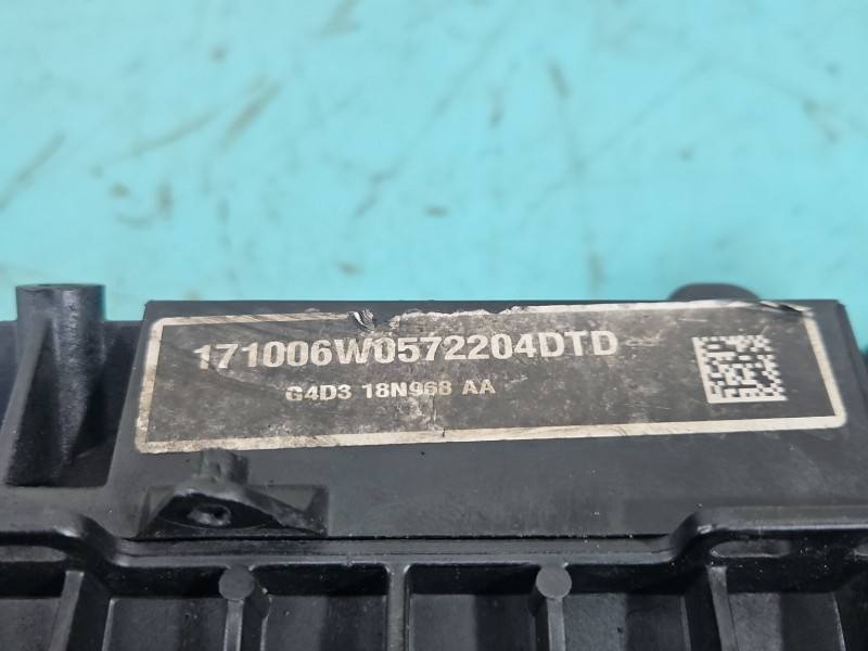Впускний колектор Land Rover Discovery G4D3-9424-CB — фото деталі 7