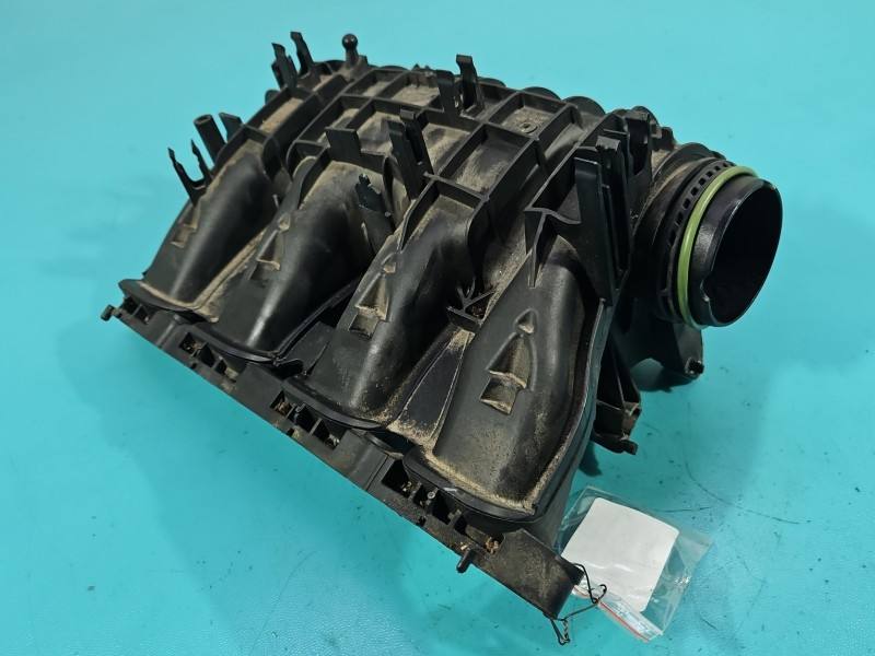 Впускний колектор Volkswagen Tiguan 05E129709F