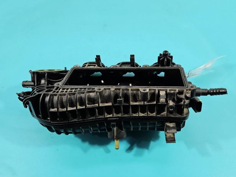 Впускний колектор Skoda Fabia 3 04C129711E — фото деталі 4
