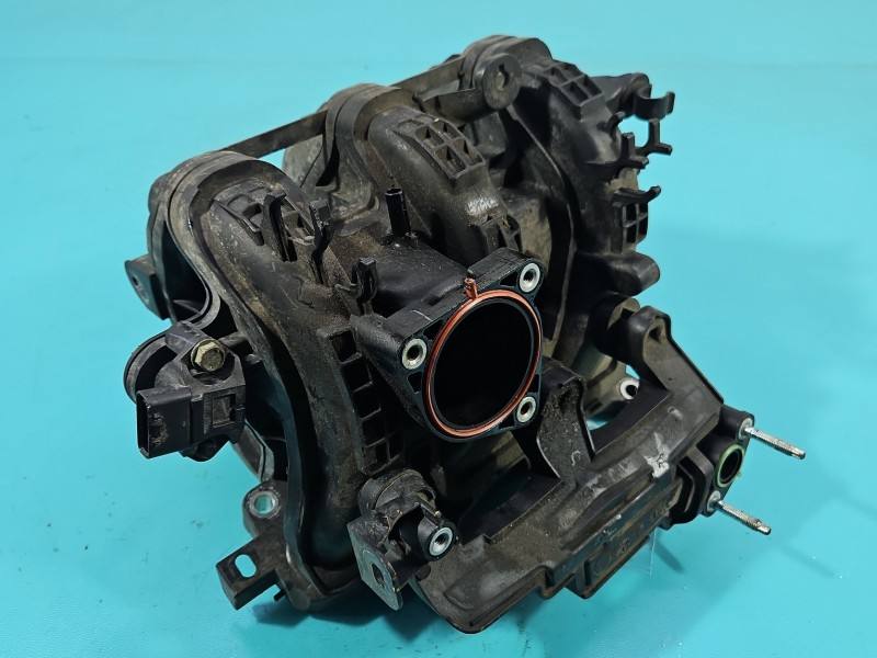 Впускний колектор Toyota Aygo