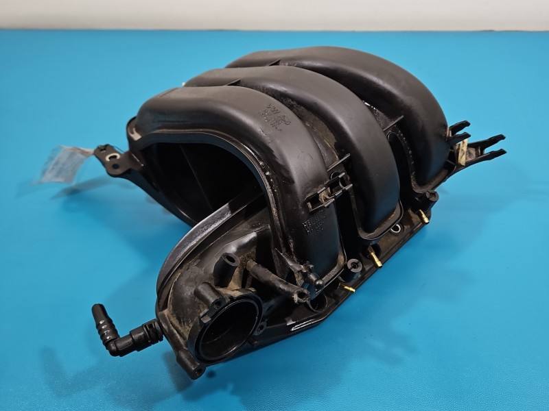 Впускний колектор Skoda Citigo 04C133201H