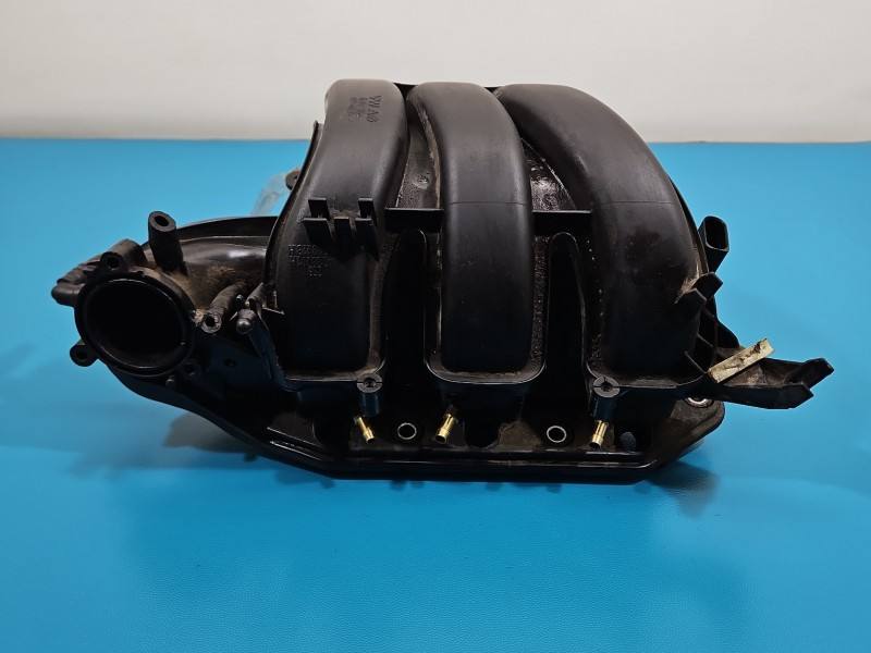 Впускний колектор Skoda Citigo 04C133201H — фото деталі 2