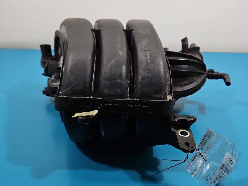 Впускний колектор Skoda Citigo 04C133201H — фото деталі 5