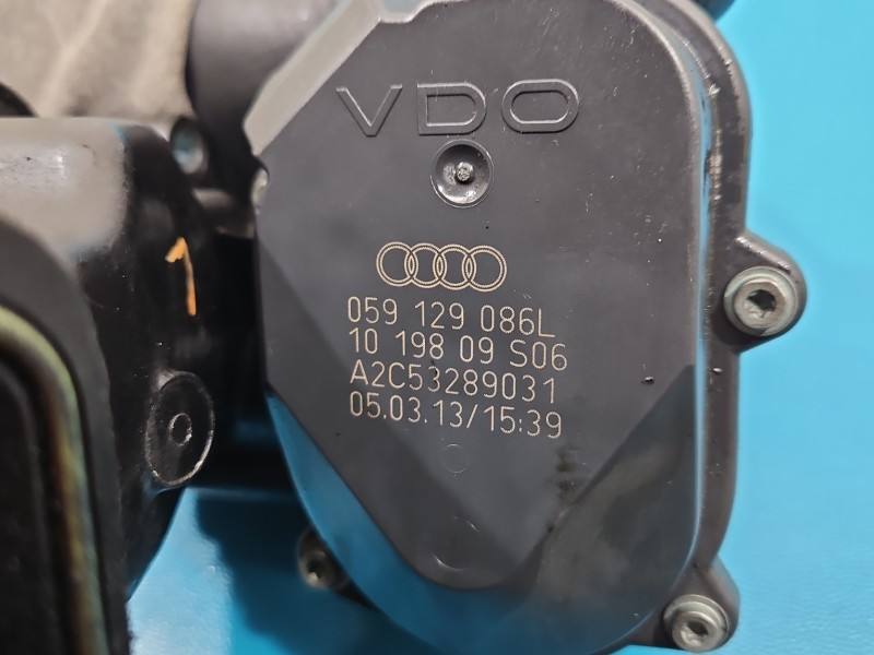 Впускний колектор Audi A5 8T 059129086L — фото деталі 7