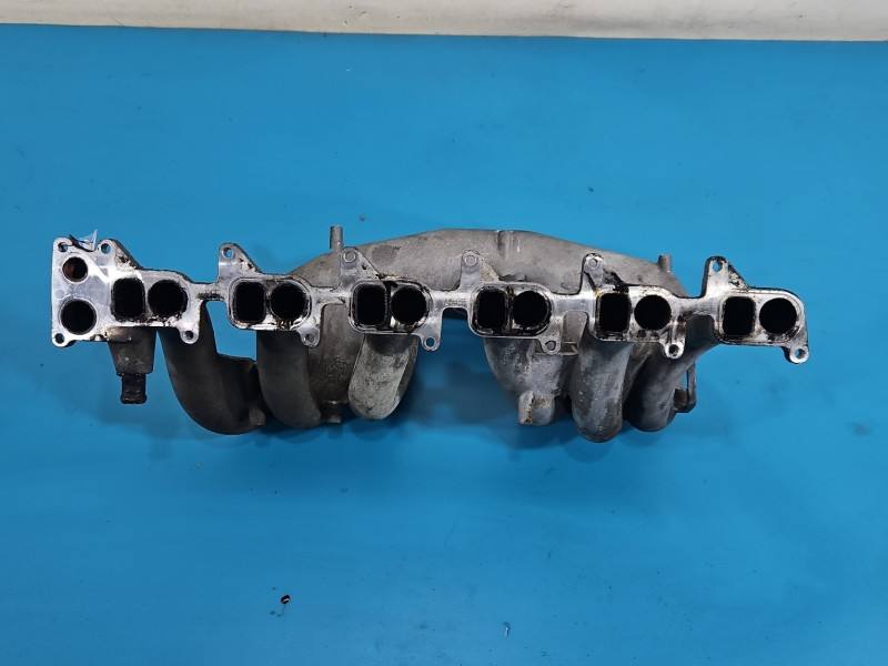 Впускний колектор Mercedes E W211 A0130900737