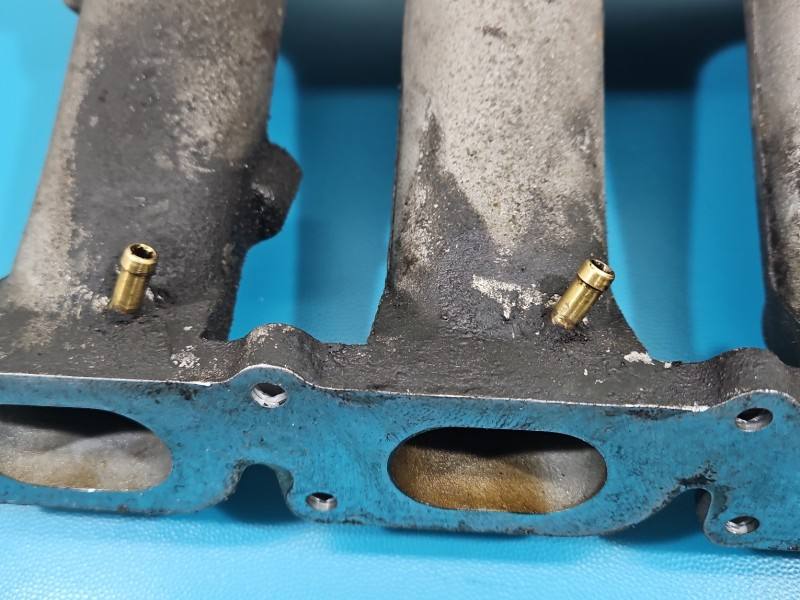 Впускний колектор Audi A3 8L 06A133223AQ — фото деталі 9
