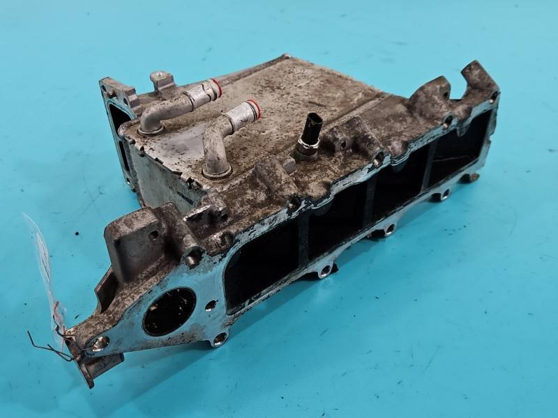 Впускний колектор Skoda Octavia 3 M160739B