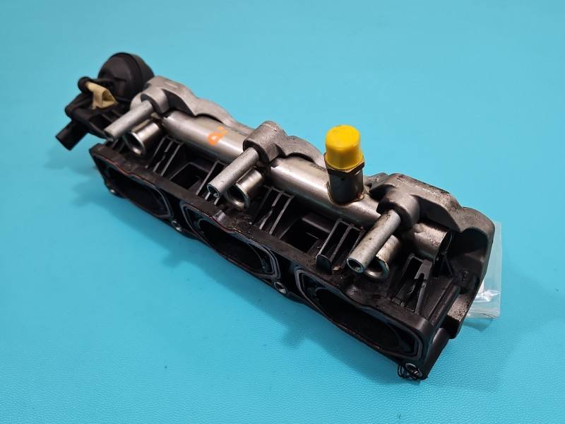 Впускний колектор Audi A6 C7 06E133110AK