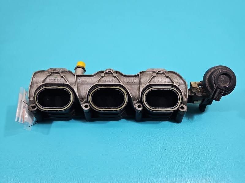 Впускний колектор Audi A6 C7 06E133110AK — фото деталі 7