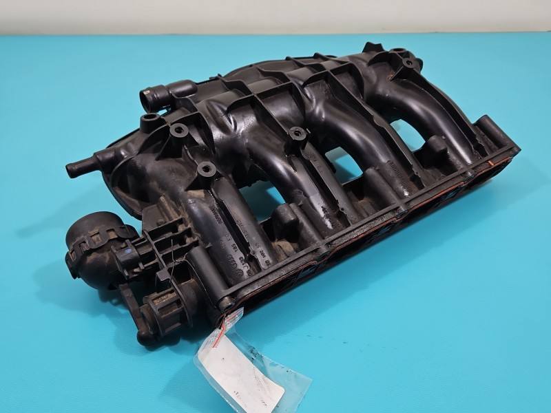 Впускний колектор Volkswagen Passat B7 06J133185EQ
