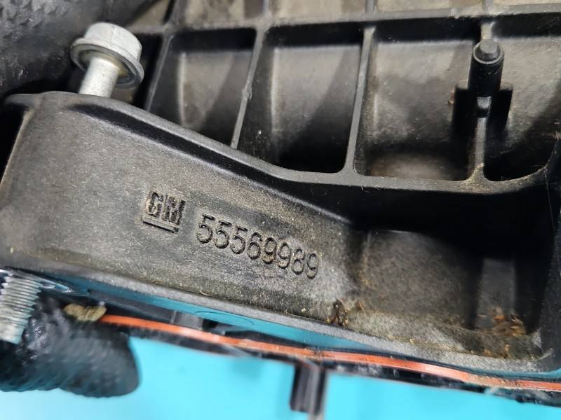 Впускний колектор Opel Mokka 55569989 — фото деталі 3