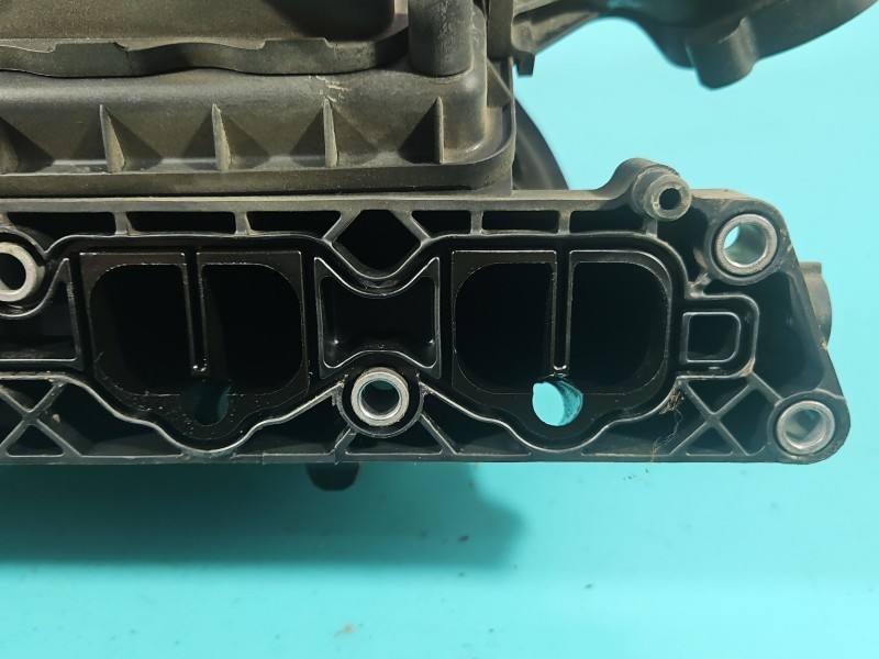 Впускний колектор Chevrolet Cruze 55570227 — фото деталі 6