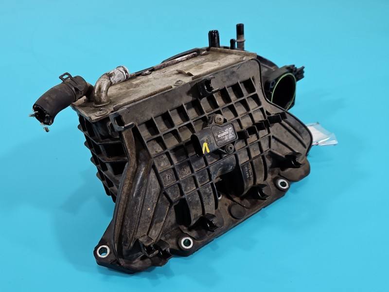 Впускний колектор Volkswagen Golf 6 03C145749B