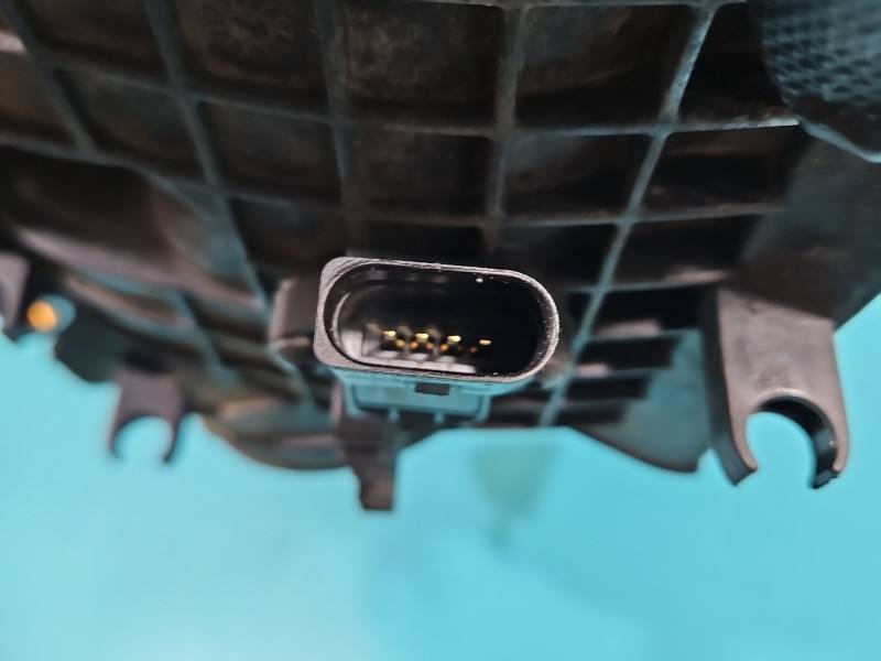 Впускний колектор Volkswagen Jetta 03F145749C — фото деталі 4
