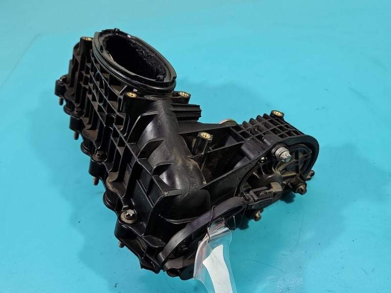 Впускний колектор Mercedes B W246 A6510900037