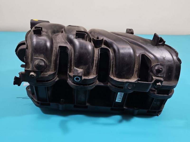 Впускний колектор Kia Ceed 541522700042 — фото деталі 2