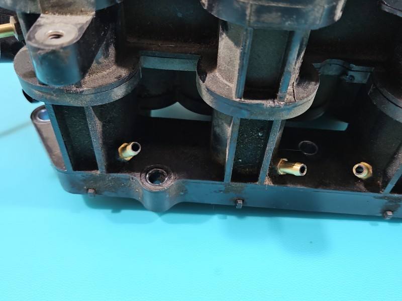 Впускной коллектор Hyundai I20 39300-03000 — фото детали 4