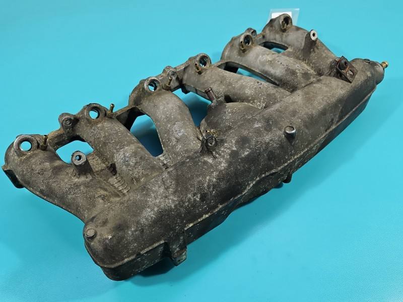 Впускний колектор Volvo XC90 8627359